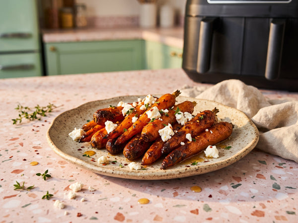 Honig-Karotten mit Feta & Thymian aus dem Airfryer – nur 5 Zutaten
